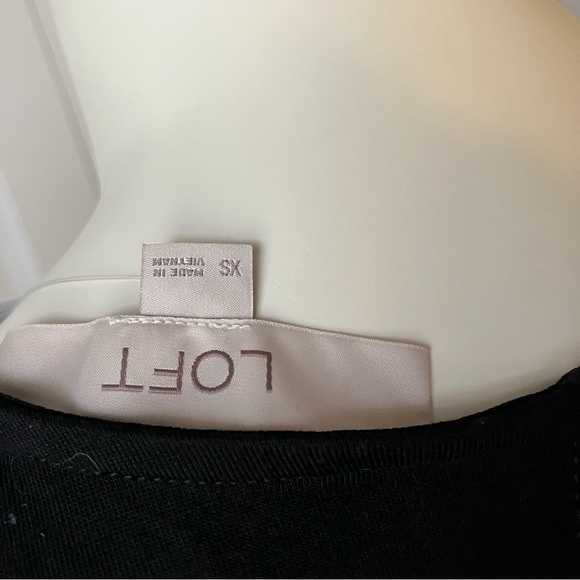 LOFT NWT black top - Picture 6 of 8